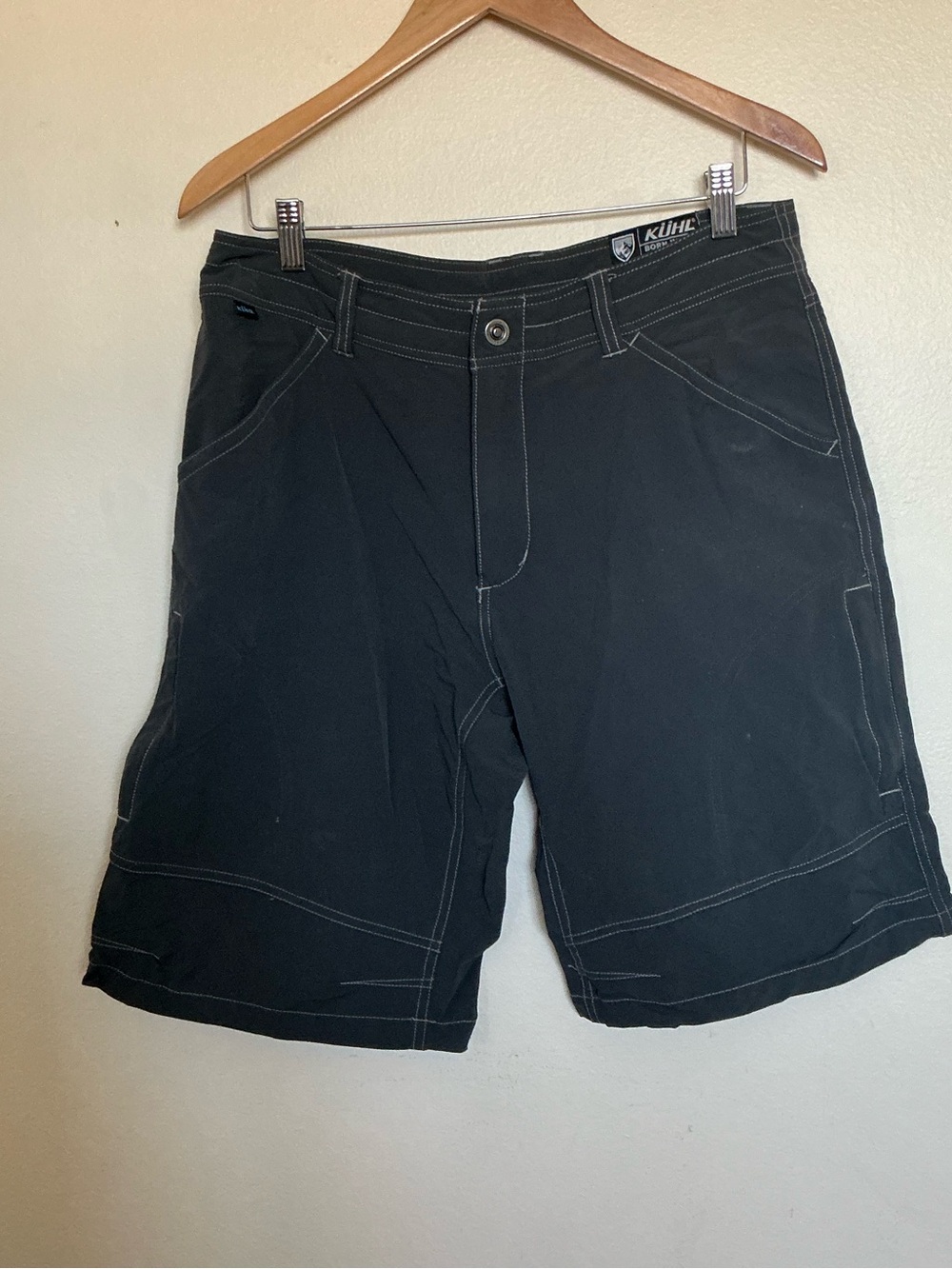 KUHL Renegade Men's Black Cargo Shorts Outdoor Hiking